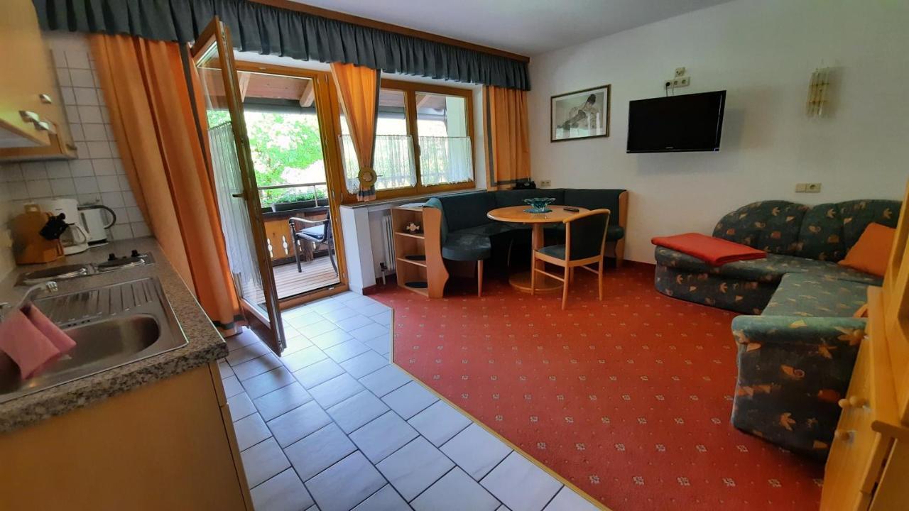 Almrausch, Mit Pool Gasthof Nassereith
