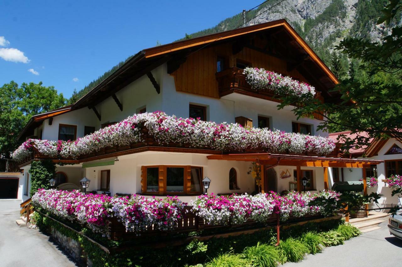 Gasthof Almrausch, Mit Pool