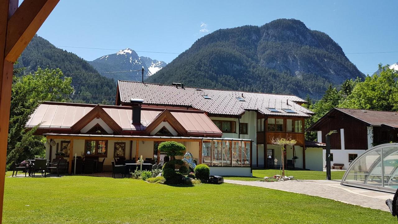 Almrausch, Mit Pool Gasthof